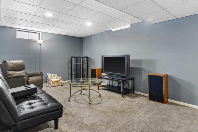 818 Redland Drive, Madison, WI 53714