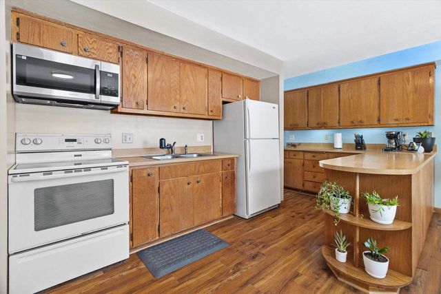 818 Redland Drive, Madison, WI 53714