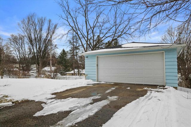 818 Redland Drive, Madison, WI 53714