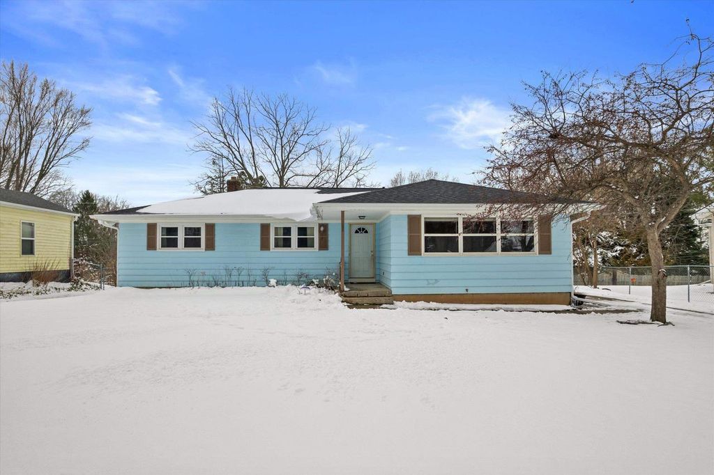 818 Redland Drive, Madison, WI 53714