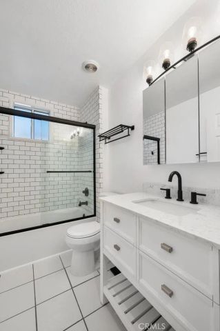 10648 Porto Court, San Diego, CA 92124