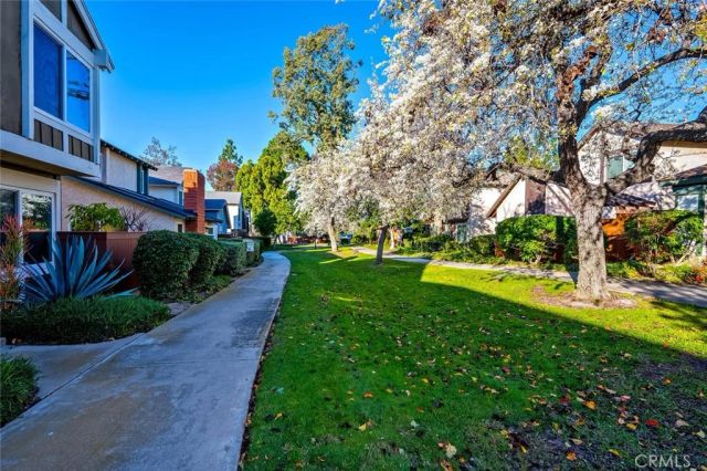 10648 Porto Court, San Diego, CA 92124