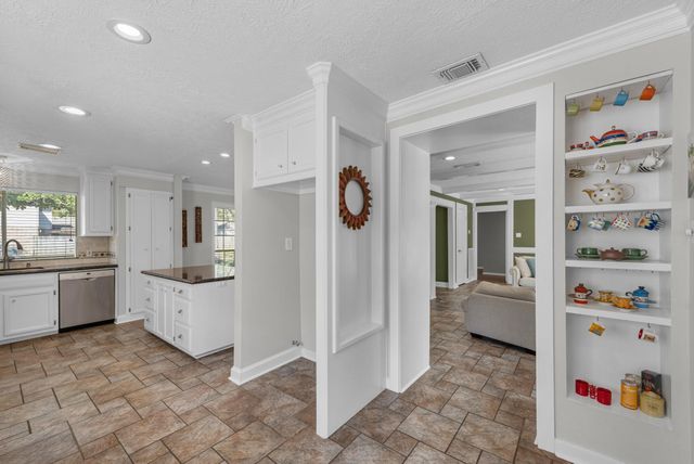 3506 Riverwood Park Drive, Kingwood, TX 77345