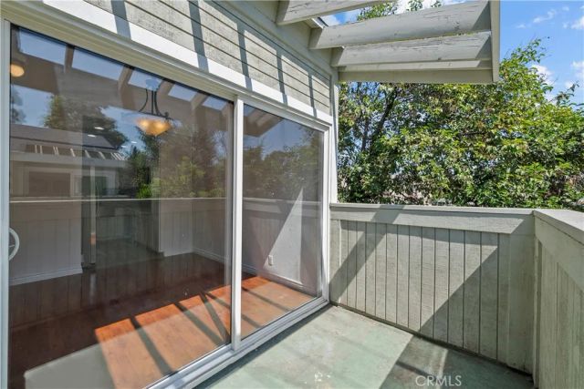 22117 Burbank 5, Woodland Hills, CA 91367