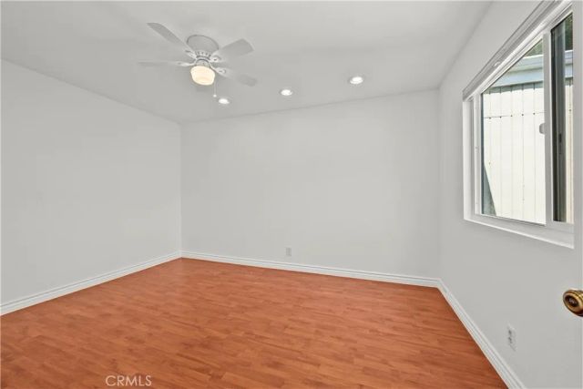 22117 Burbank 5, Woodland Hills, CA 91367