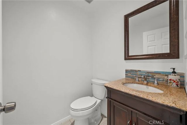 22117 Burbank 5, Woodland Hills, CA 91367