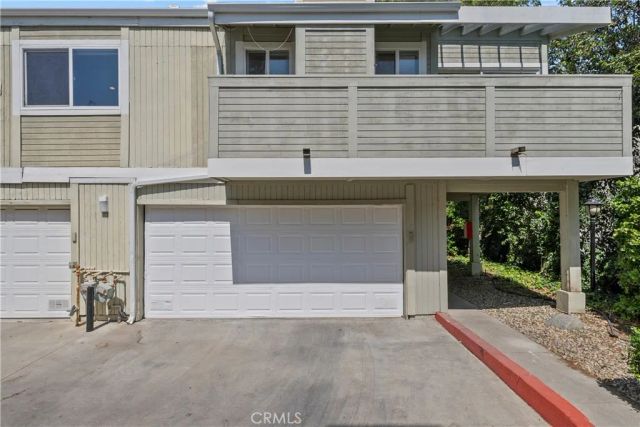 22117 Burbank 5, Woodland Hills, CA 91367