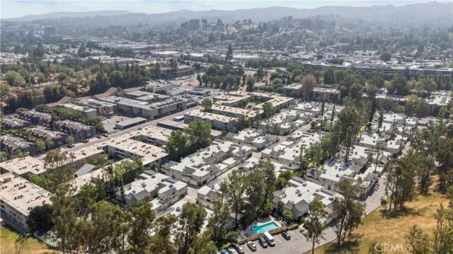 22117 Burbank 5, Woodland Hills, CA 91367