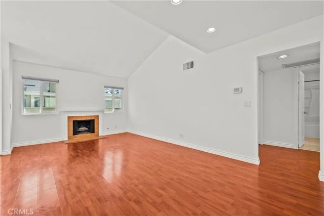 22117 Burbank 5, Woodland Hills, CA 91367