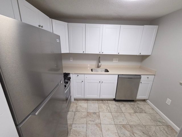 55 David Terrace 23, Norwood, MA 02062