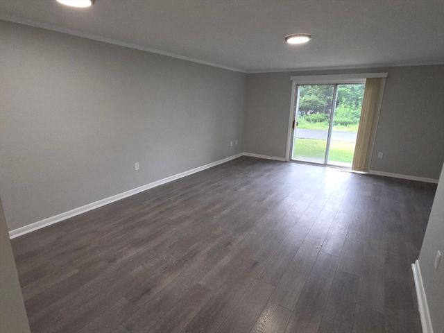55 David Terrace 23, Norwood, MA 02062