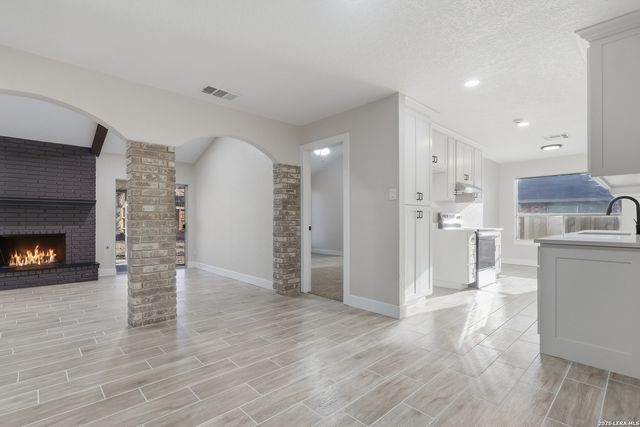 7422 High Stepper, San Antonio, TX 78240