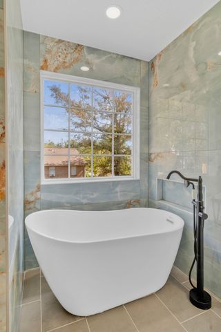 705 Pinehurst Pt, Mount Juliet, TN 37122