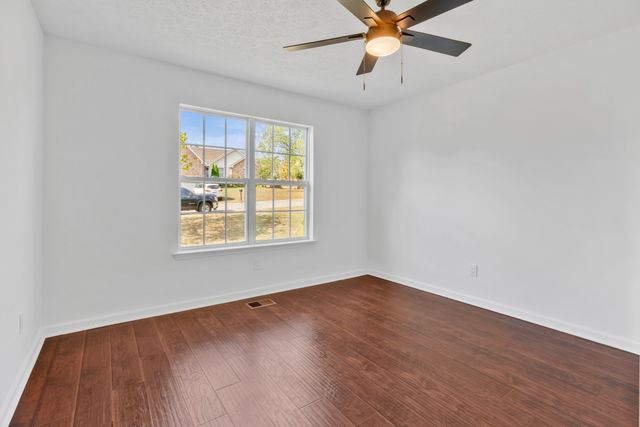 705 Pinehurst Pt, Mount Juliet, TN 37122