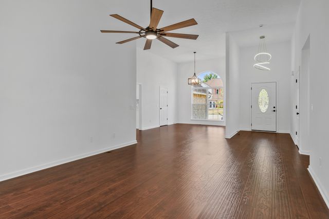 705 Pinehurst Pt, Mount Juliet, TN 37122