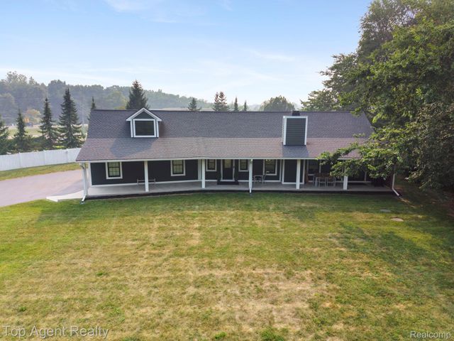 27593 Old Colony Street, Farmington Hills, MI 48334