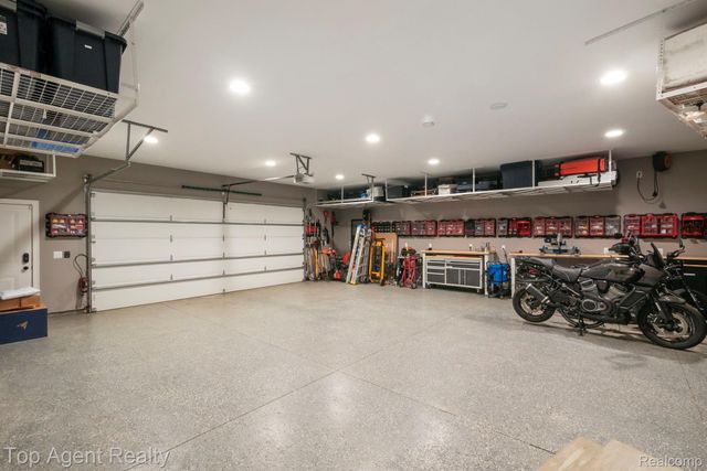 27593 Old Colony Street, Farmington Hills, MI 48334