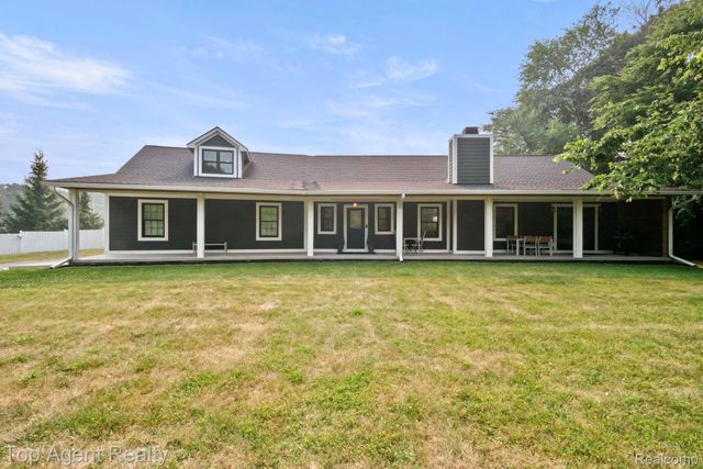 27593 Old Colony Street, Farmington Hills, MI 48334