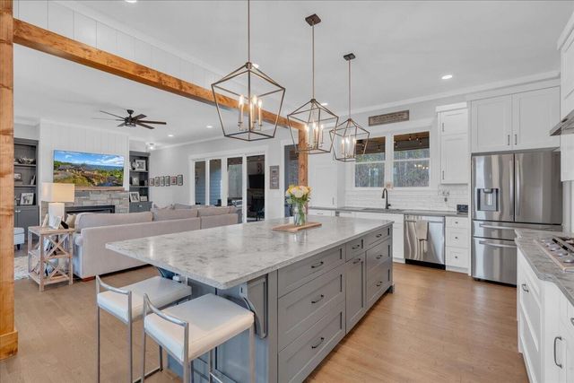 1115 River Bluffs Drive, Jasper, TN 37347