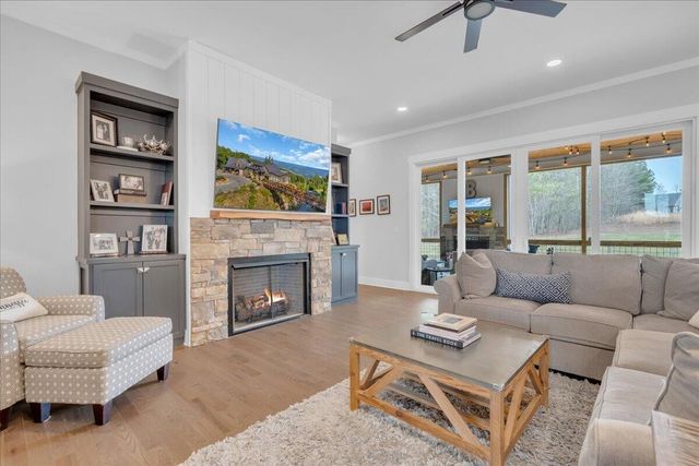 1115 River Bluffs Drive, Jasper, TN 37347