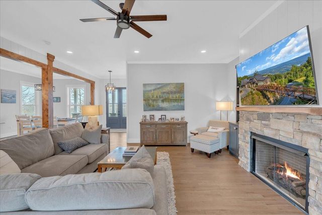 1115 River Bluffs Drive, Jasper, TN 37347