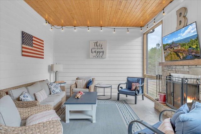 1115 River Bluffs Drive, Jasper, TN 37347