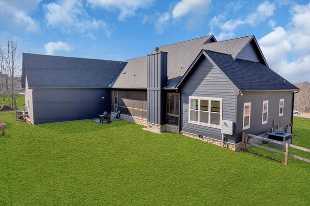 1115 River Bluffs Drive, Jasper, TN 37347