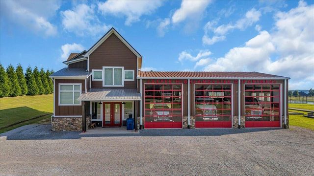 1115 River Bluffs Drive, Jasper, TN 37347