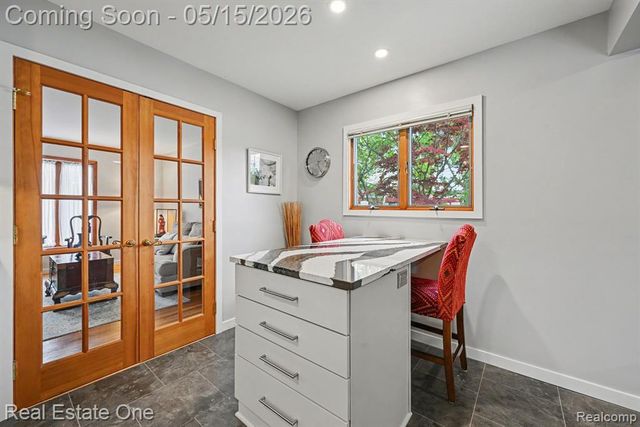 22098 Hillcrest Court, Trenton, MI 48183