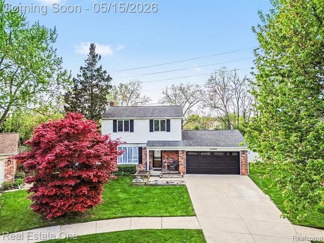 22098 Hillcrest Court, Trenton, MI 48183