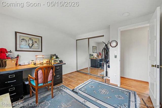 22098 Hillcrest Court, Trenton, MI 48183