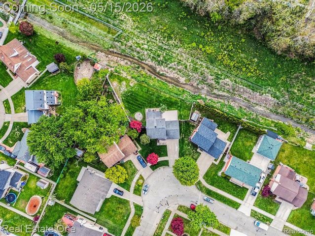 22098 Hillcrest Court, Trenton, MI 48183