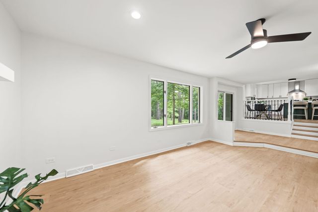 11747 W 90th Avenue, St. John, IN 46373