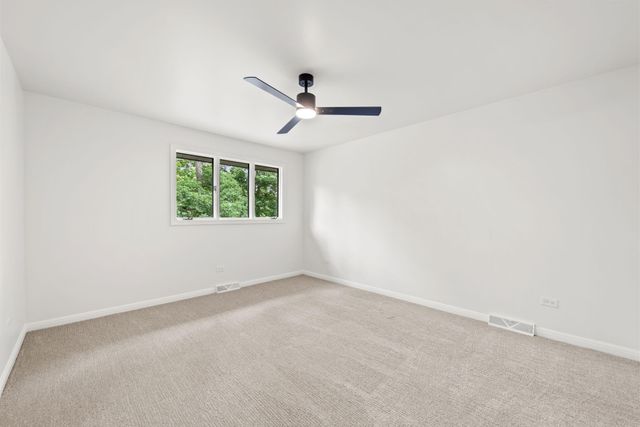 11747 W 90th Avenue, St. John, IN 46373