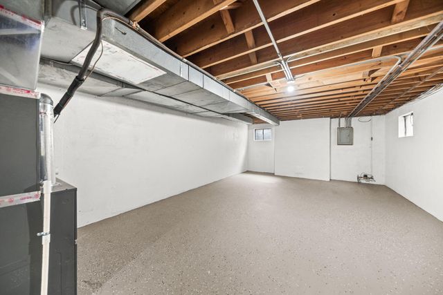 11747 W 90th Avenue, St. John, IN 46373