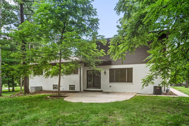 11747 W 90th Avenue, St. John, IN 46373