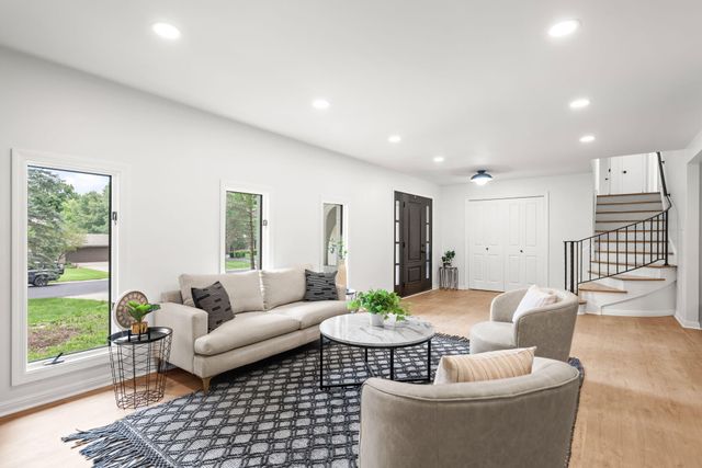 11747 W 90th Avenue, St. John, IN 46373