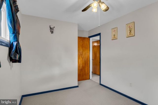 133 WINSTON DR, Mechanicsburg, PA 17055