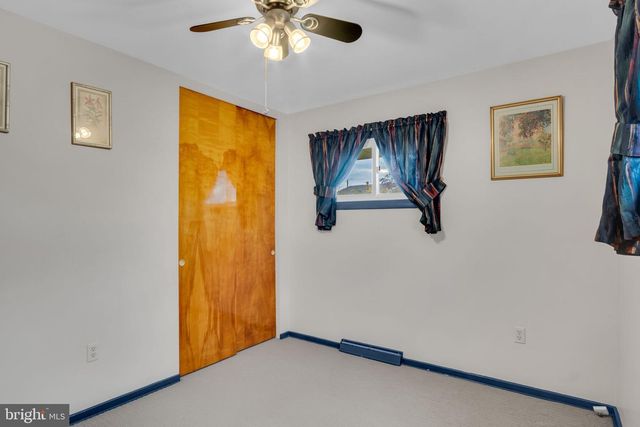 133 WINSTON DR, Mechanicsburg, PA 17055