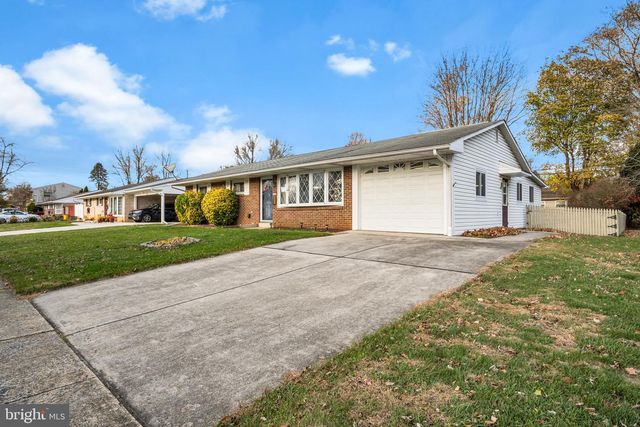 133 WINSTON DR, Mechanicsburg, PA 17055