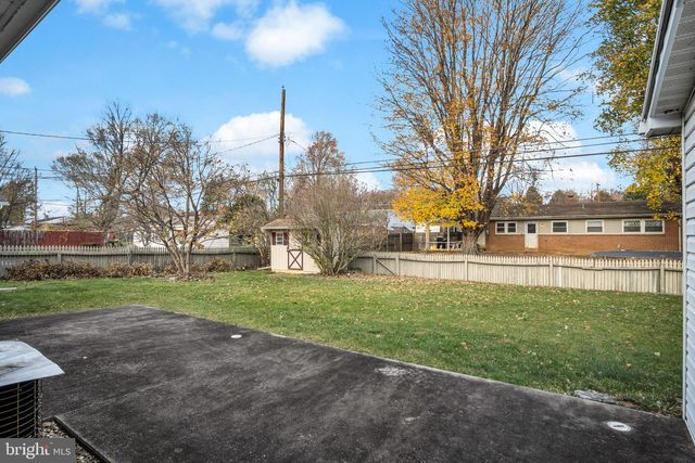 133 WINSTON DR, Mechanicsburg, PA 17055