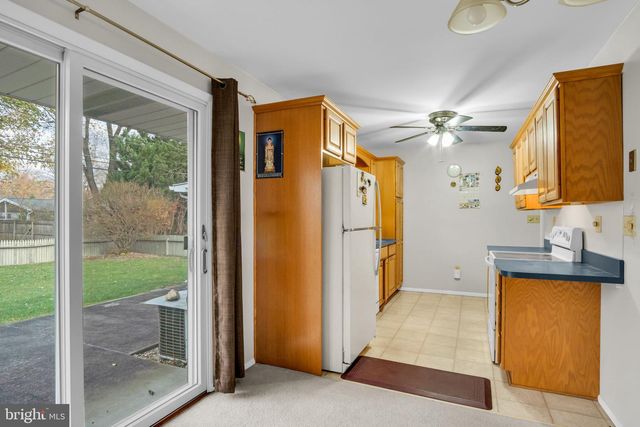 133 WINSTON DR, Mechanicsburg, PA 17055