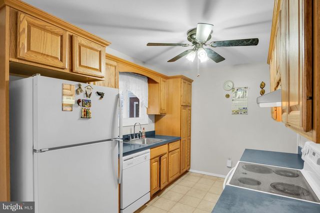 133 WINSTON DR, Mechanicsburg, PA 17055