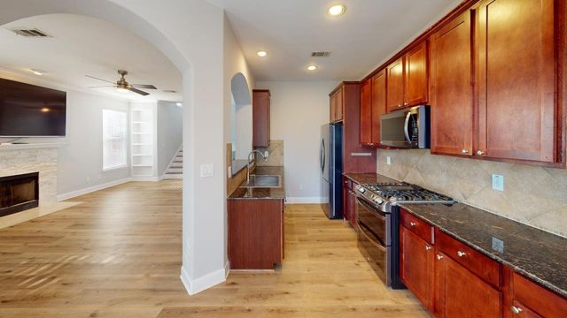 4904 Live Oak Street 1, Dallas, TX 75206