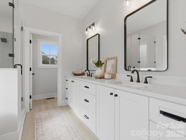 1133 White Jenkins Road, Bessemer City, NC 28016