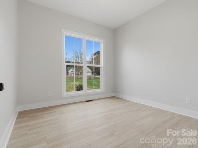 1133 White Jenkins Road, Bessemer City, NC 28016