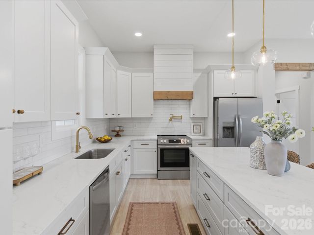 1133 White Jenkins Road, Bessemer City, NC 28016