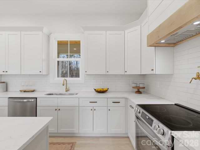 1133 White Jenkins Road, Bessemer City, NC 28016