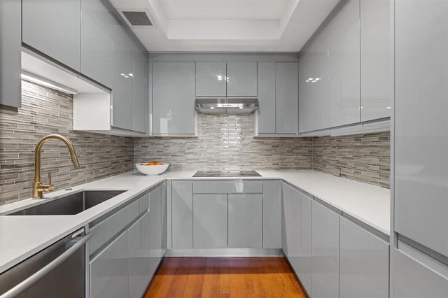 5100 San Felipe Street 88, Houston, TX 77056