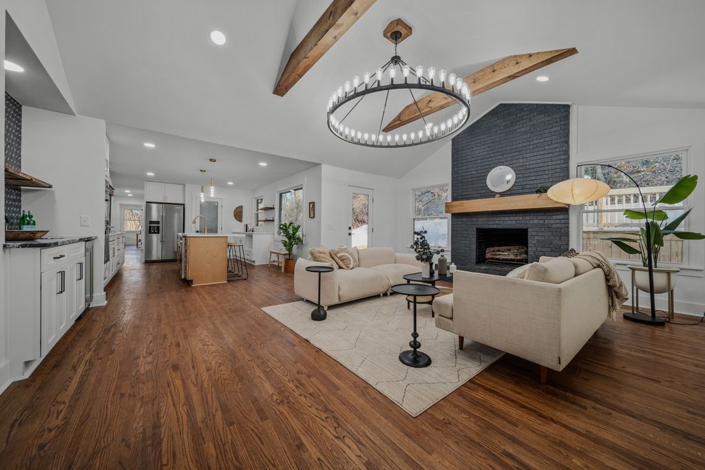 6611 Ellesmere Rd, Nashville, TN 37205